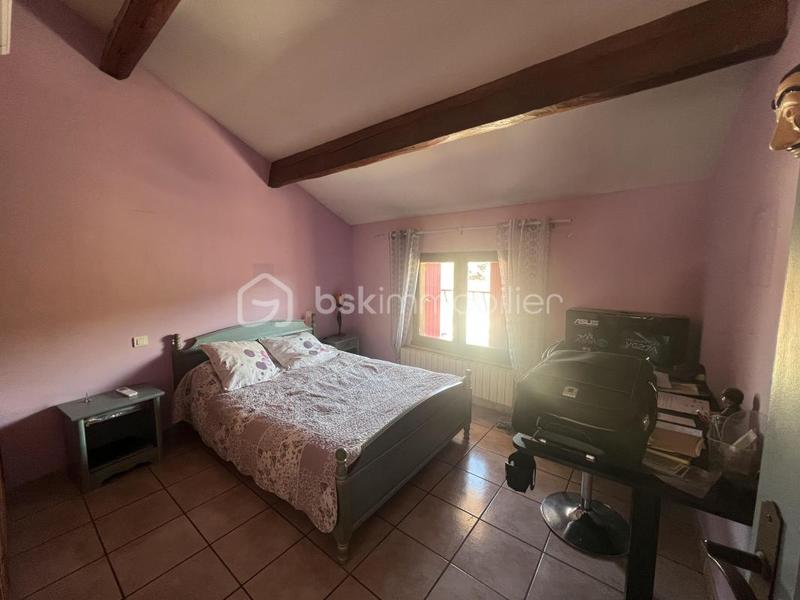 Maison en pierre - 223 m² - 9 pièces