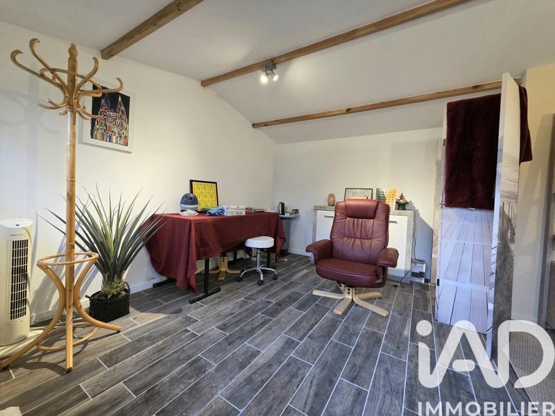 Maison - 208 m² - 8 pièces