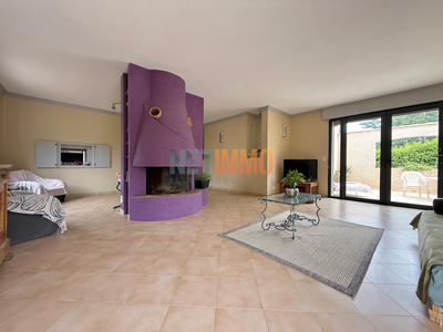 Maison - 190 m² - 9 pièces