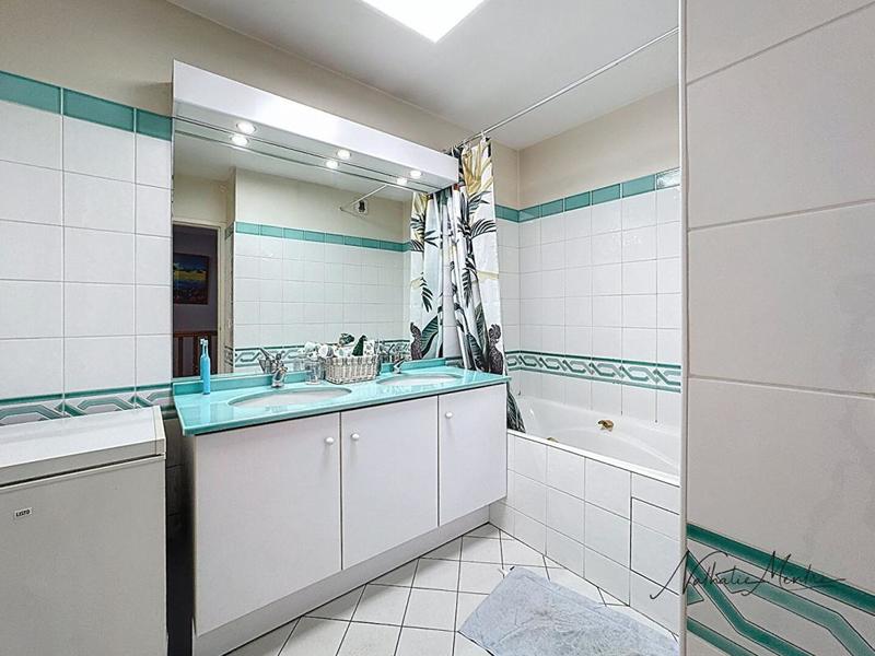 Appartement - 140 m² - 5 pièces