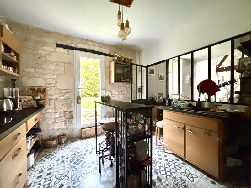 Maison - 155 m² - 9 pièces