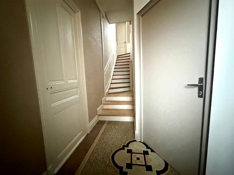 Immeuble - 252 m² - 11 pièces