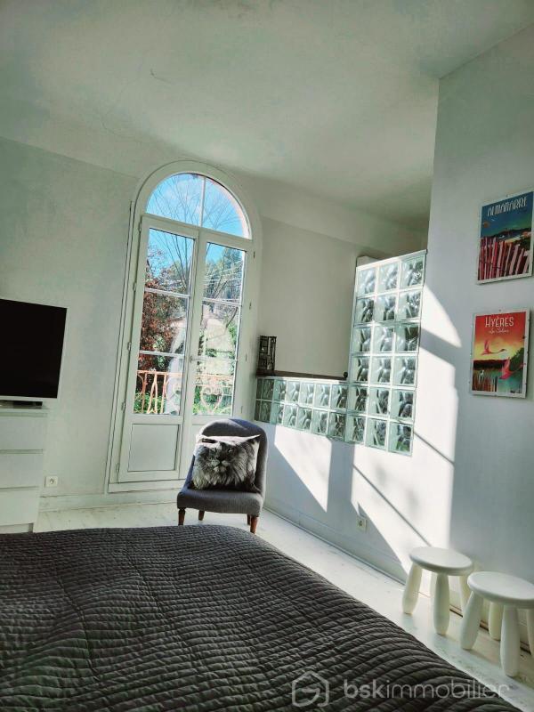 Maison - 200 m² - 8 pièces