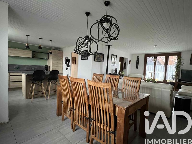 Maison - 99 m² - 4 pièces