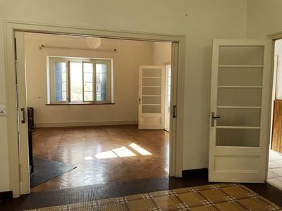 Maison traditionnelle - 148 m² - 8 pièces