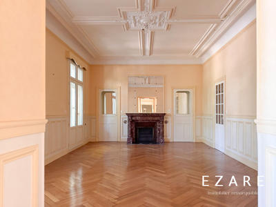 Appartement - 175 m² - 6 pièces