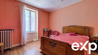 Maison traditionnelle - 127 m² - 7 pièces