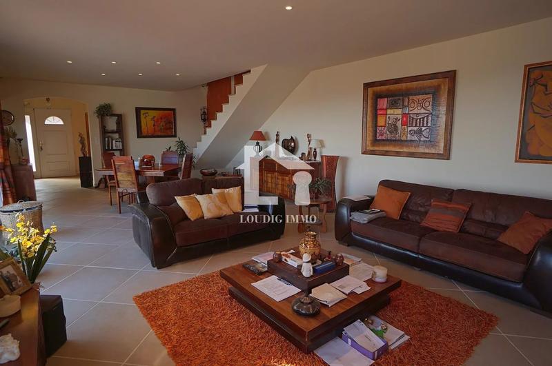 Villa - 160 m² - 6 pièces