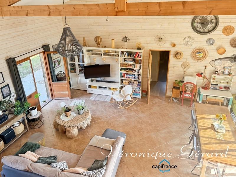 Maison - 170 m² - 5 pièces