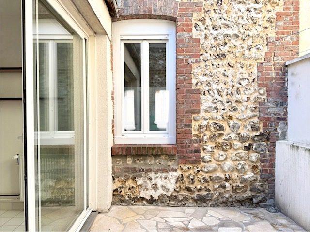 Maison - 90 m² - 6 pièces