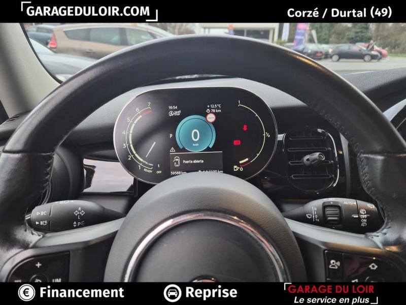 Mini Mini IV Cooper Essential 136 ch Bva7