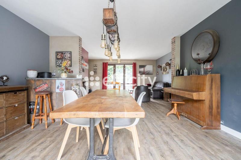Maison - 165 m² - 5 pièces