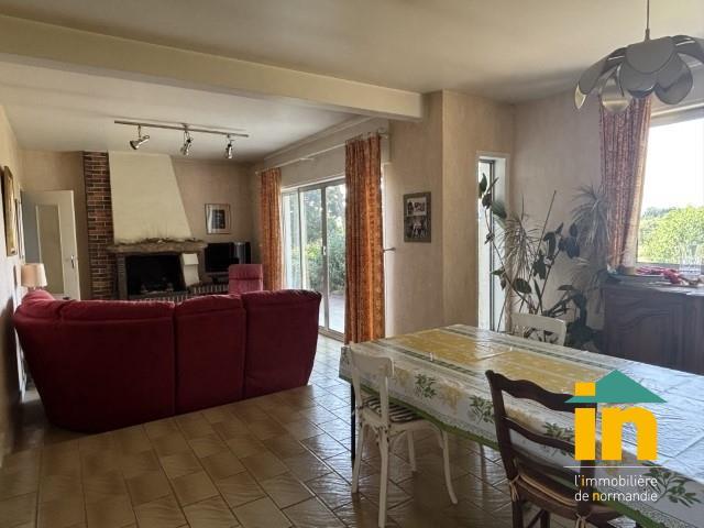 Maison de ville - 144 m² - 5 pièces