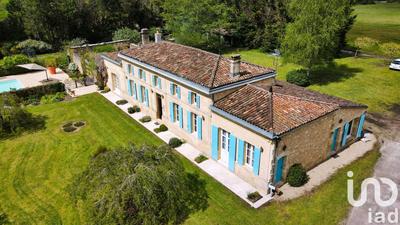 Maison - 314 m² - 10 pièces