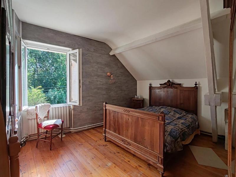 Maison - 87 m² - 5 pièces