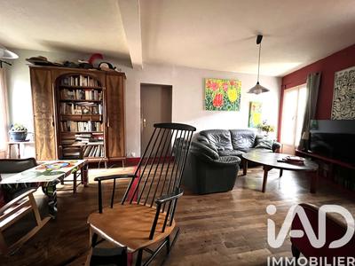 Maison - 214 m² - 8 pièces