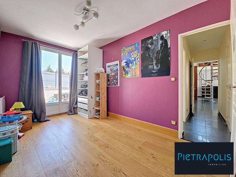 Maison - 161 m² - 5 pièces