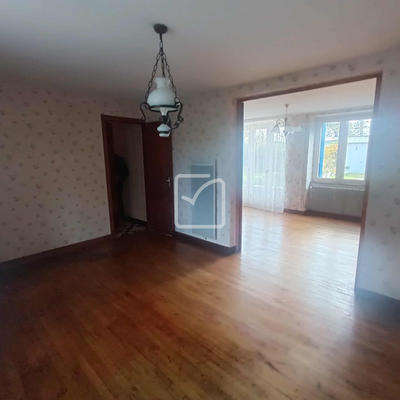 Maison - 130 m² - 7 pièces