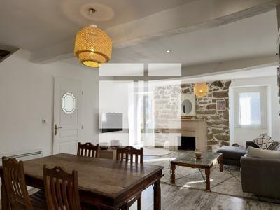 Maison de village - 128 m² - 4 pièces