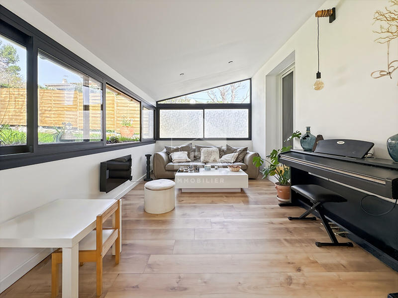 Maison - 100 m² - 6 pièces