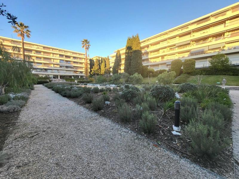 Appartement - 61 m² - 2 pièces