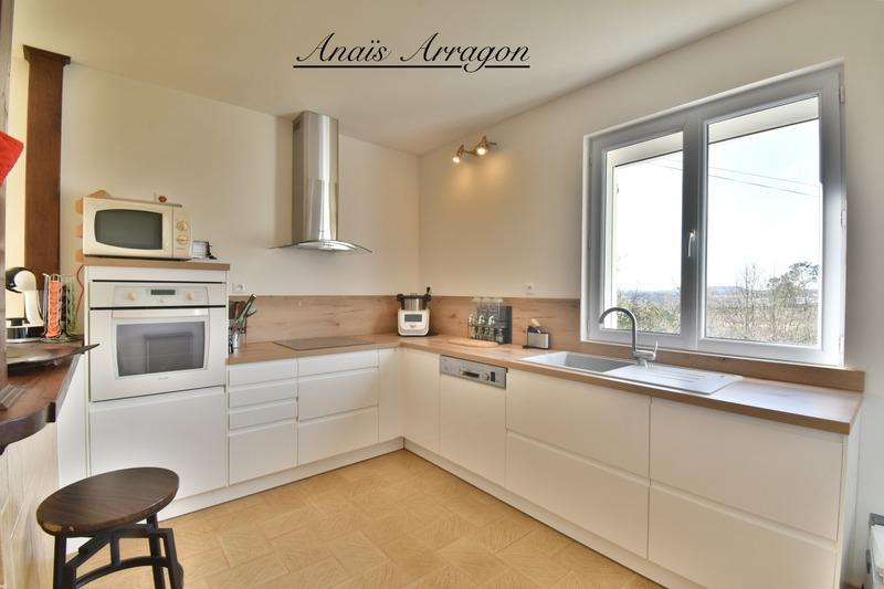 Maison - 206 m² - 4 pièces