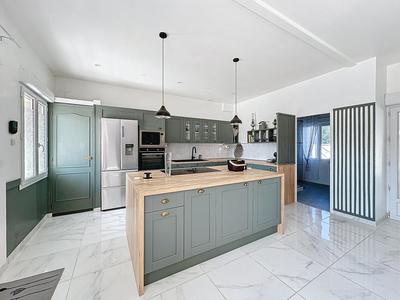 Maison - 135 m² - 5 pièces