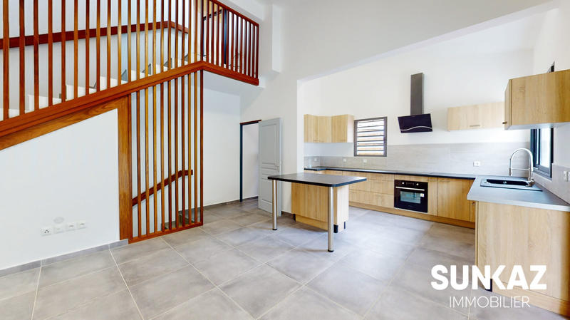 Maison - 100 m² - 4 pièces