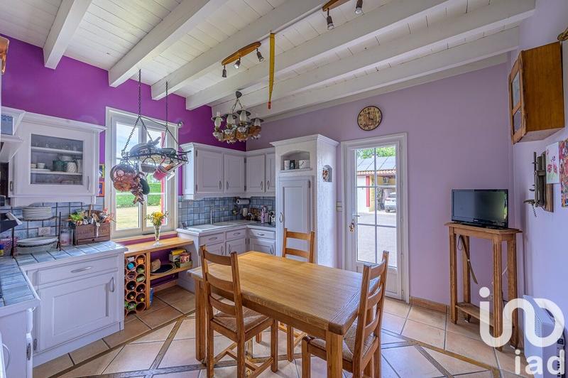 Maison - 250 m² - 9 pièces