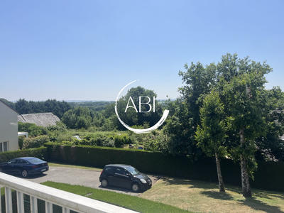 Appartement - 90 m² - 4 pièces