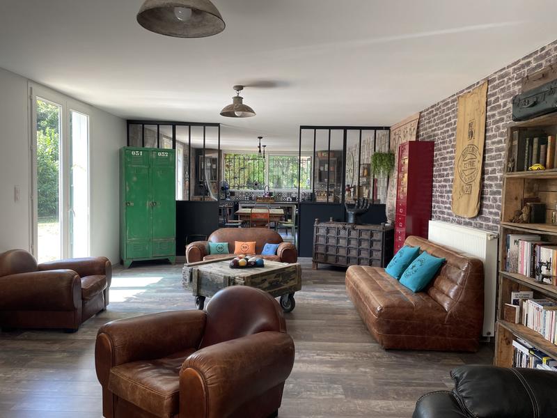 Maison - 180 m² - 5 pièces