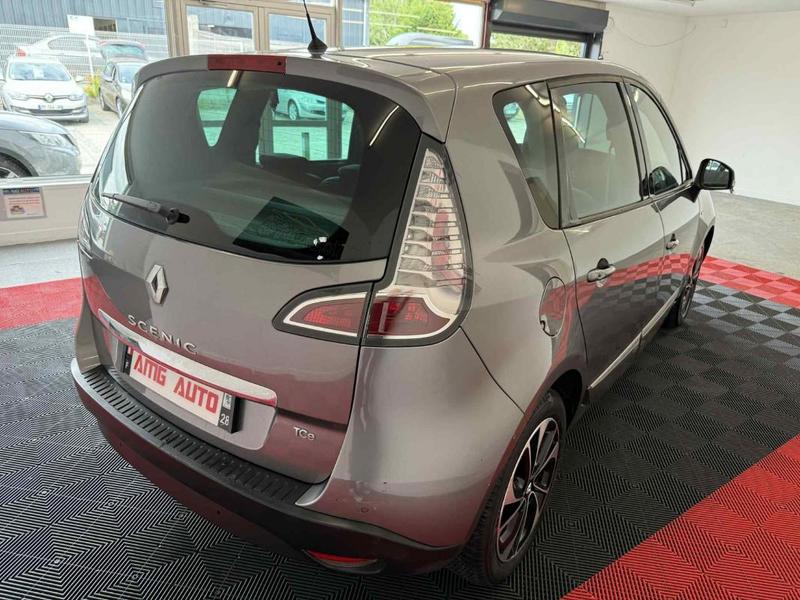 Renault Scénic 1.2 TCe 16v s&amp;S 131 Cv. Bose