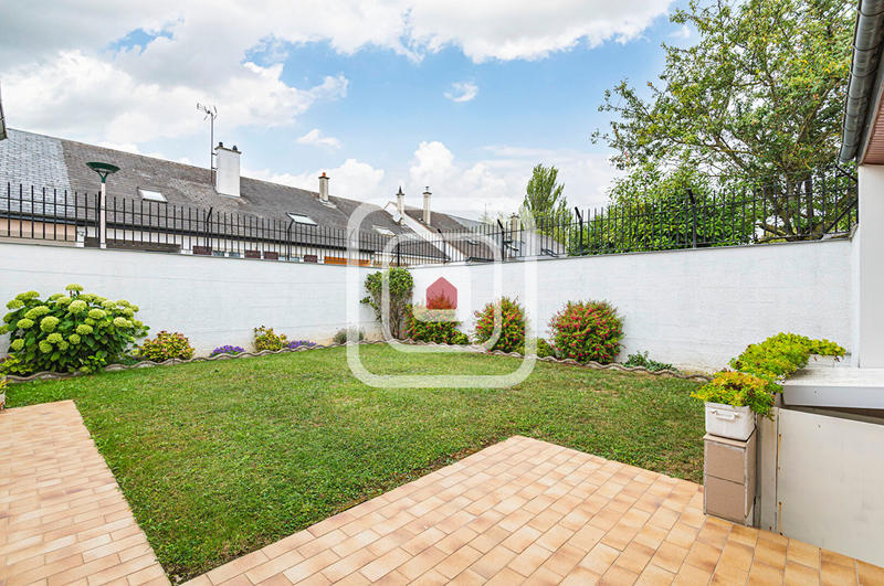 Maison - 84 m² - 4 pièces