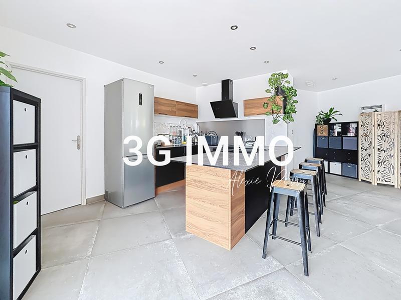 Maison - 122 m² - 4 pièces