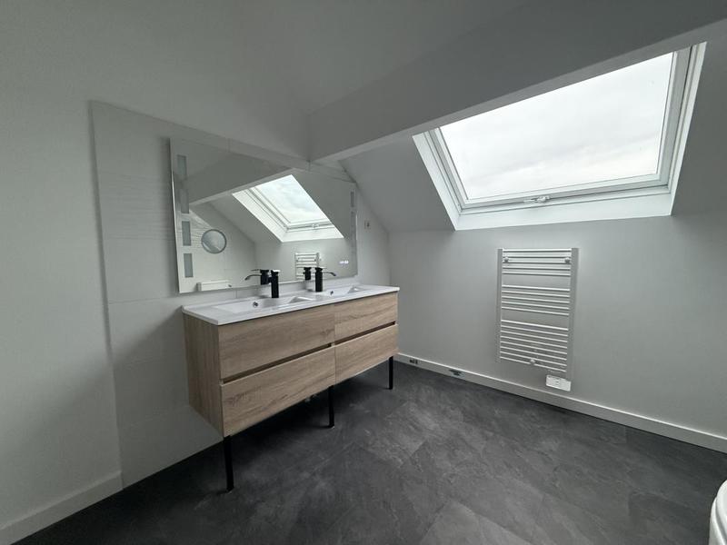 Pavillon - 153 m² - 8 pièces