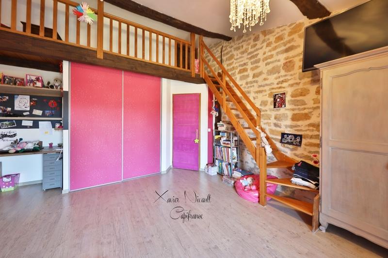 Maison - 275 m² - 6 pièces