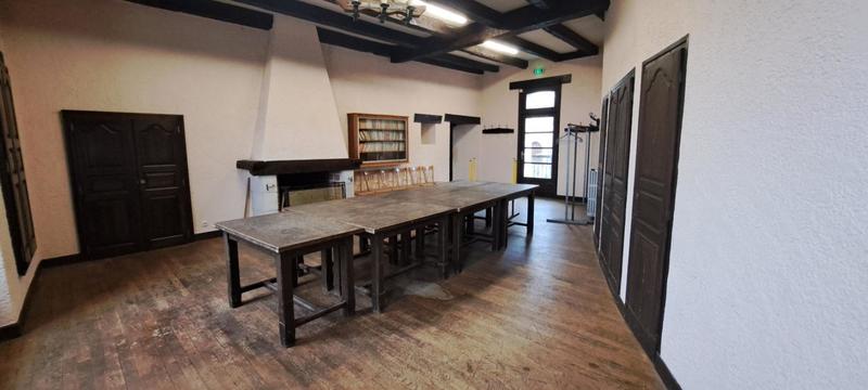 Maison - 310 m² - 6 pièces