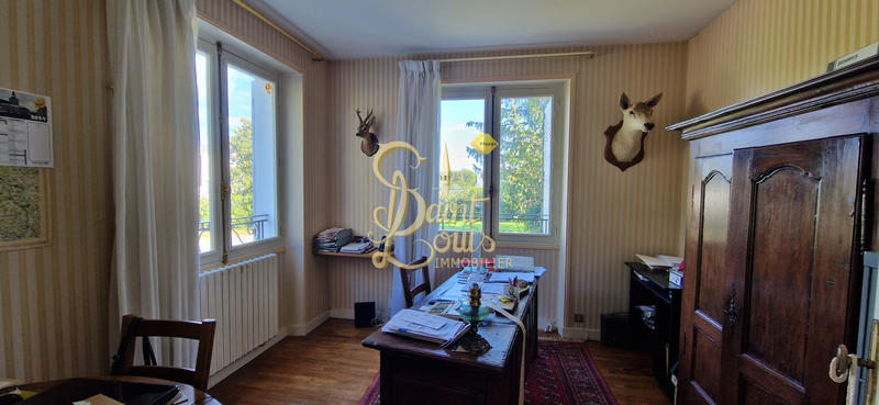 Maison - 200 m² - 6 pièces