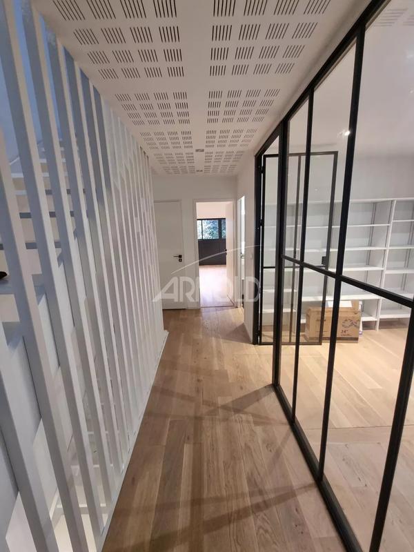 Appartement - 129 m² - 8 pièces