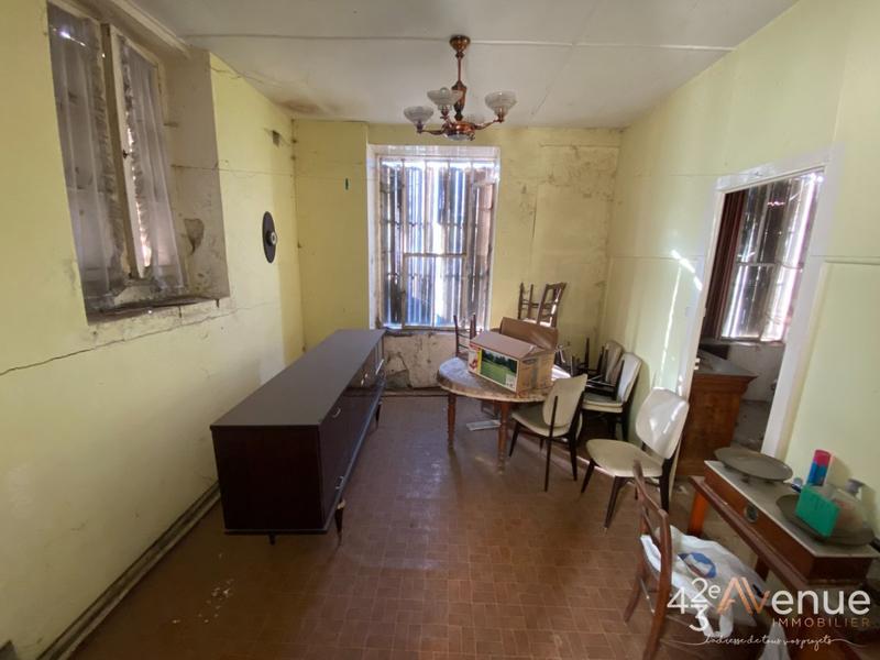 Immeuble - 162 m² - 12 pièces