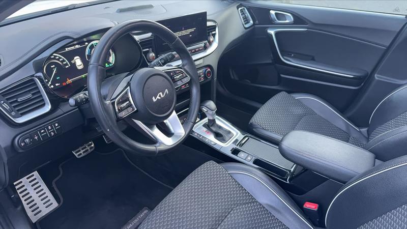 Kia Xceed 1.6 GDi 141 Hybrid Dct6 Premium Business
