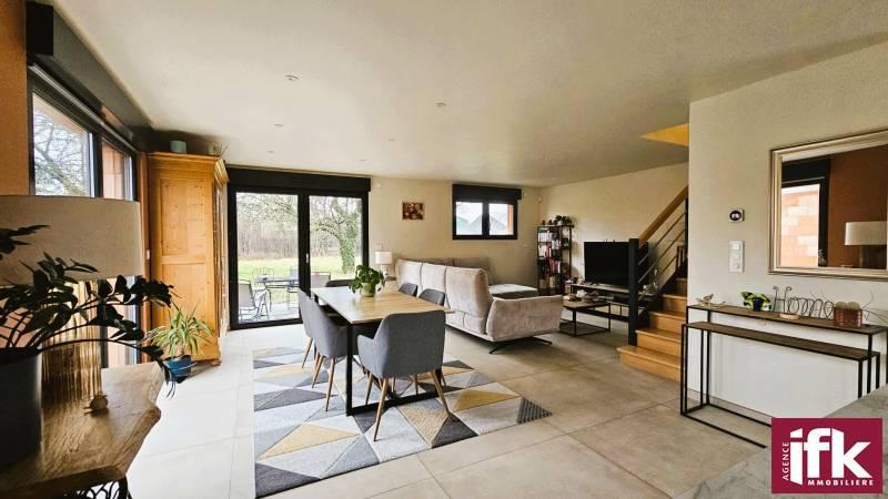 Maison - 110 m² - 5 pièces