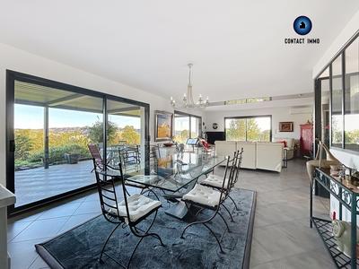 Maison - 151 m² - 4 pièces