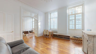 Appartement - 136 m² - 5 pièces