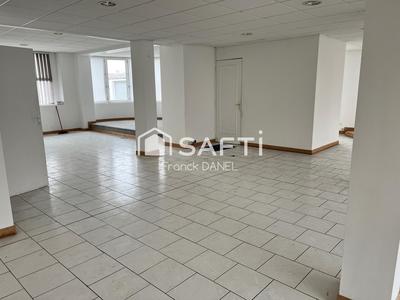 Local commercial - 150 m² - 1 pièce