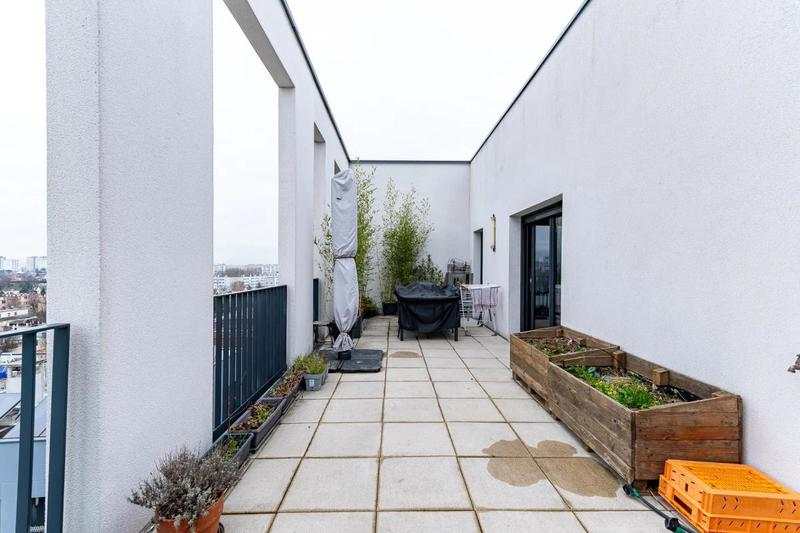 Duplex - 93 m² - 5 pièces