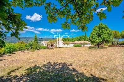 Villa - 145 m² - 7 pièces