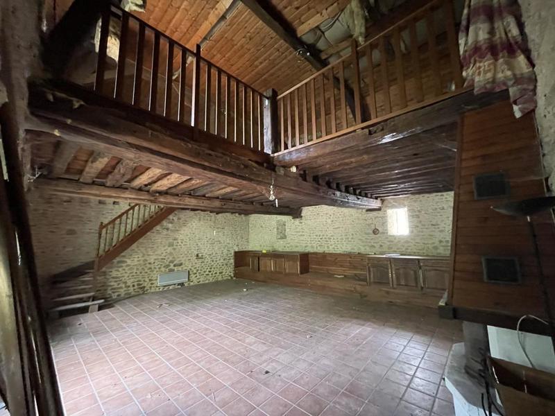 Maison - 252 m² - 10 pièces