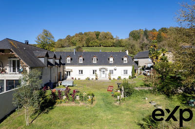 Maison - 185 m² - 5 pièces