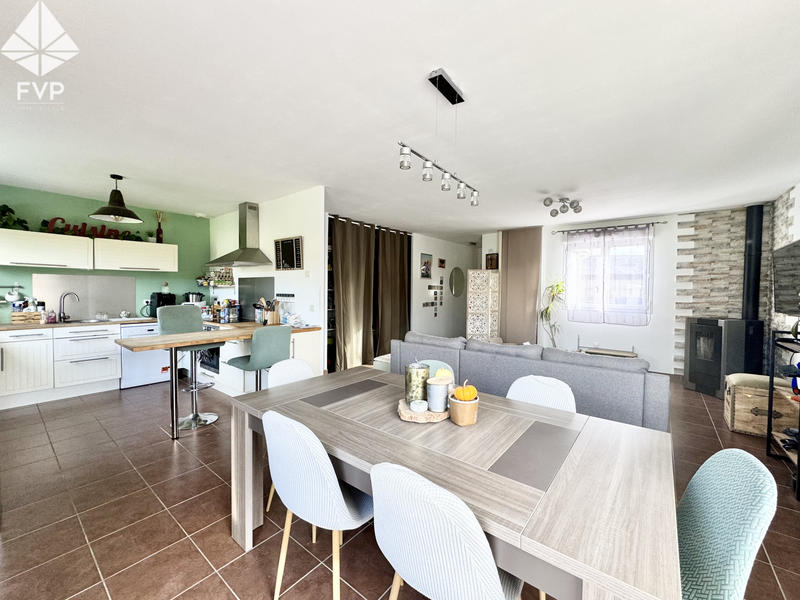 Maison - 106 m² - 4 pièces